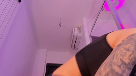 Snapshot of hotfallingdevil chatting on 02.20.26 hotfallingdevil online show from 02.20.26