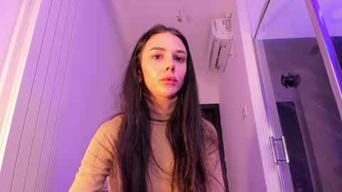 hotfallingdevil online show from 03.16.26