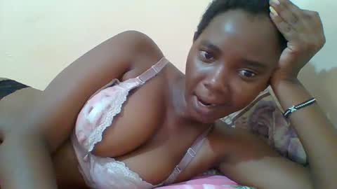 Snapshot of hotgodees chatting on 03.01.25 Queen online show from 03.01.25