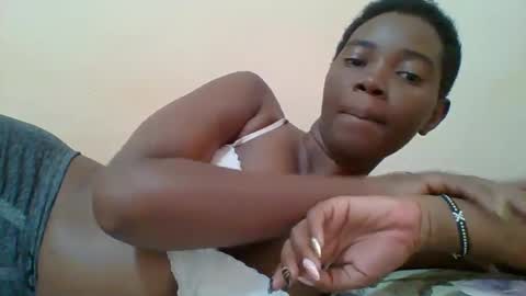 Snapshot of hotgodees chatting on 03.06.25 Queen online show from 03.06.25