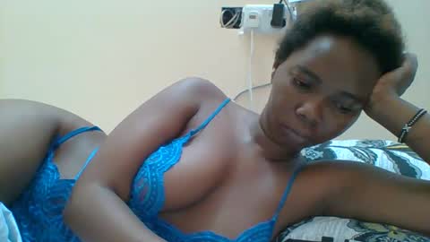 Snapshot of hotgodees chatting on 09.21.25 Queen online show from 09.21.25