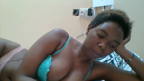 Snapshot of hotgodees chatting on 09.24.25 Queen online show from 09.24.25