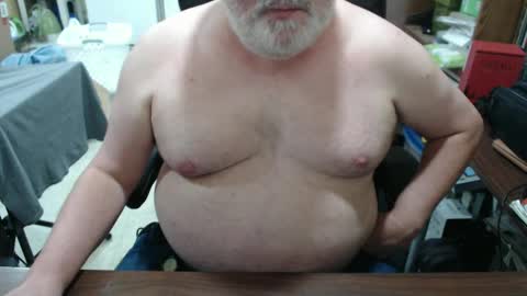 Snapshot of hotgrandpa594u chatting on 09.08.25 hotgrandpa594u online show from 09.08.25