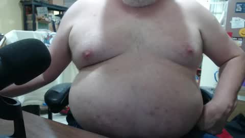 Snapshot of hotgrandpa594u chatting on 09.14.25 hotgrandpa594u online show from 09.14.25