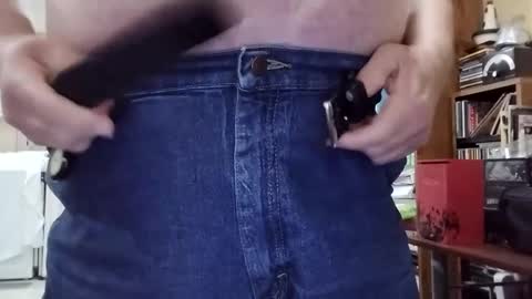 Snapshot of hotgrandpa594u chatting on 09.25.25 hotgrandpa594u online show from 09.25.25