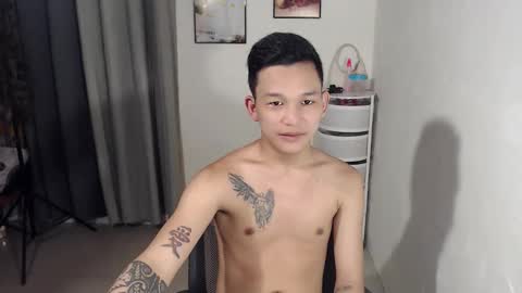 Snapshot of hotguy0503 chatting on 10.16.25 hotguy0503 online show from 10.16.25