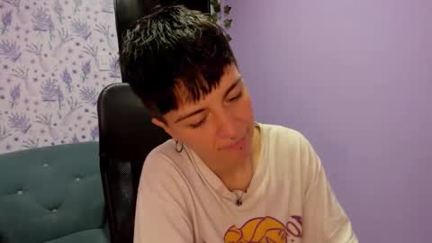 Snapshot of hothannah_ chatting on 10.07.25 hannah online show from 10.07.25
