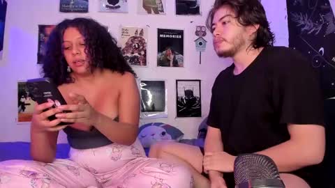 Snapshot of hothoneychile chatting on 05.19.26 Sam and Nico online show from 05.19.26