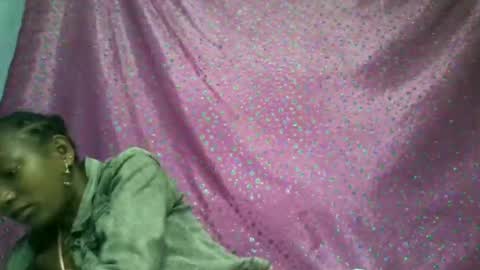 veronique online show from 11.21.25