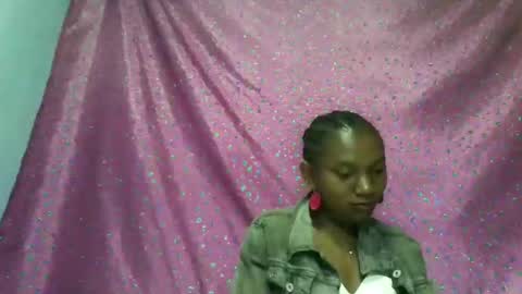 veronique online show from 11.23.25