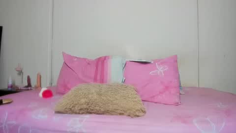 Krystel online show from 02.15.25