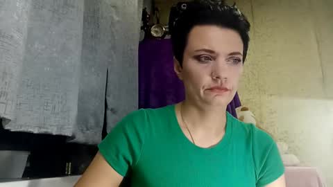 hotmamaqueen234 online show from 03.19.26