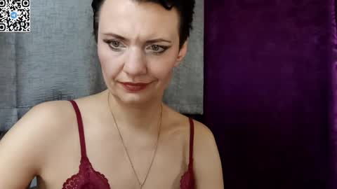 hotmamaqueen234 online show from 04.15.26