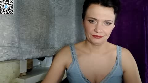 hotmamaqueen234 online show from 04.16.26