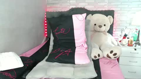 Snapshot of hotmaniacts chatting on 12.16.24 HotTrannyCock online show from 12.16.24