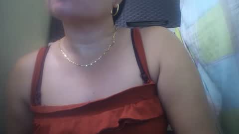 Snapshot of hotmatureladyxxx chatting on 12.14.25 hotmatureladyxxx online show from 12.14.25