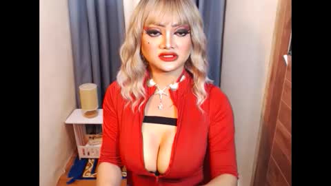 Snapshot of hotmistressmorgana chatting on 02.08.25 morgana online show from 02.08.25