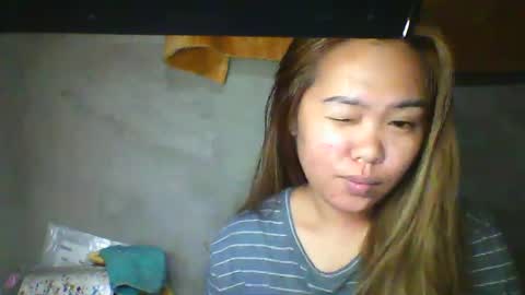 Snapshot of hotmommy_steff chatting on 01.20.25 steff online show from 01.20.25