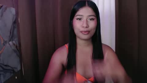 Snapshot of hotmorena_finger chatting on 04.13.26 Analiza online show from 04.13.26