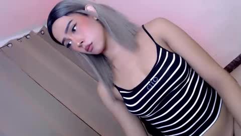 Snapshot of hotnaughty_beatrice chatting on 10.14.25 HOT BEATRICE online show from 10.14.25