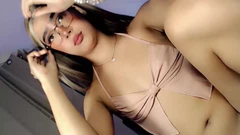 HOT BEATRICE online show from 02.21.26