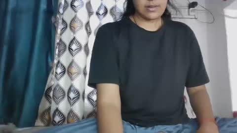 lola online show from 10.27.25