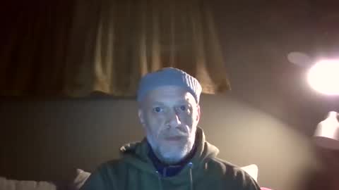 Snapshot of hototo2 chatting on 12.21.25 hototo2 online show from 12.21.25