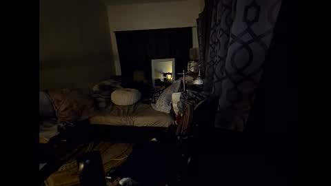 hotrox6942 online show from 12.21.25