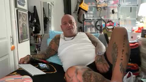 Snapshot of hotstuff775616 chatting on 11.06.25 hotstuff775616 online show from 11.06.25