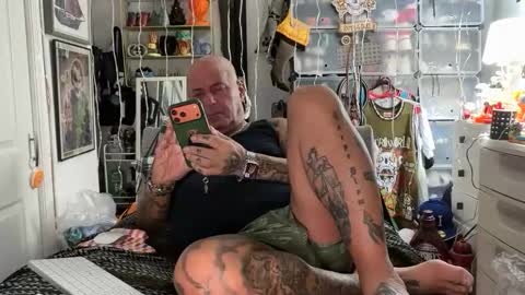 Snapshot of hotstuff775616 chatting on 11.19.25 hotstuff775616 online show from 11.19.25