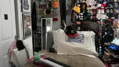 hotstuff775616 online show from 02.18.26