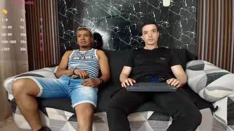 Snapshot of hott_asses chatting on 02.04.25 hott_asses online show from 02.04.25