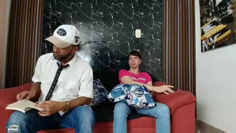 Snapshot of hott_asses chatting on 02.18.25 hott_asses online show from 02.18.25