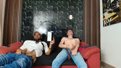 Snapshot of hott_asses chatting on 02.19.25 hott_asses online show from 02.19.25