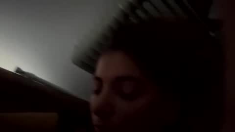 Snapshot of hottalicia2 chatting on 12.14.25 hottalicia2 online show from 12.14.25