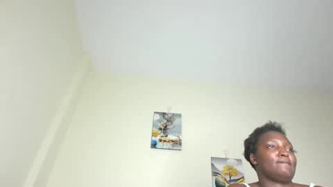 Snapshot of hottie_amor chatting on 02.16.26 AMOR online show from 02.16.26