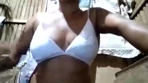 Snapshot of hottie_mama2022 chatting on 11.11.25 Lyn online show from 11.11.25