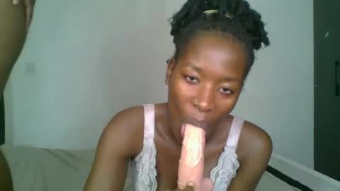 Snapshot of hottie_mistie chatting on 07.11.26 hottie_mistie online show from 07.11.26