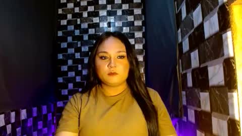 hottie_uzeah21 online show from 06.01.26