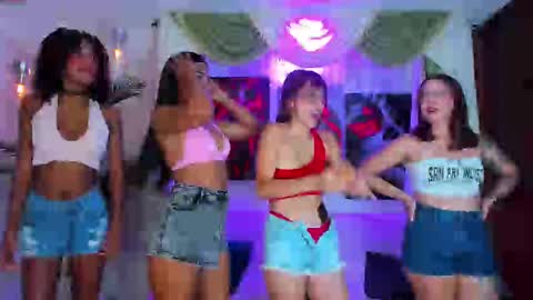 hotties_kittens18 online show from 10.09.25