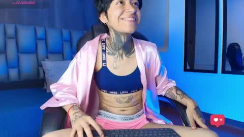Juls online show from 05.12.26