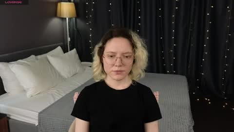 Kori online show from 04.11.26