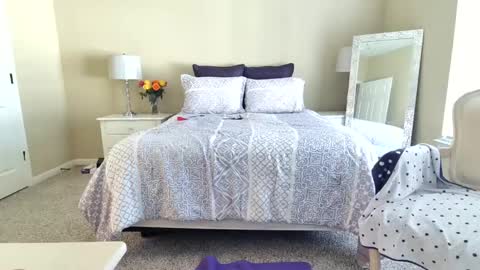 Maggie online show from 09.25.25