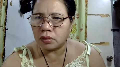 Snapshot of hottycrissy4u chatting on 07.12.26 hottycrissy4u online show from 07.12.26