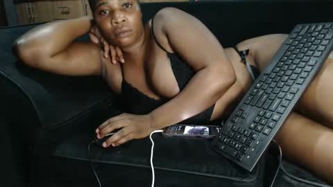 Snapshot of hotypussy95 chatting on 03.09.25 hotypussy95 online show from 03.09.25