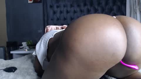 hotypussy95 online show from 11.13.25