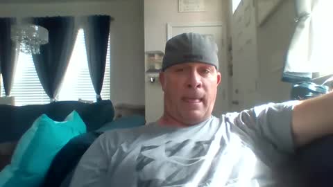 Snapshot of hotyummycock69 chatting on 09.17.25 hotyummycock69 online show from 09.17.25