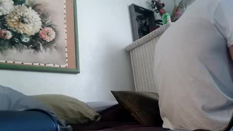 Snapshot of houndmefromhell chatting on 02.07.25 houndmefromhell online show from 02.07.25