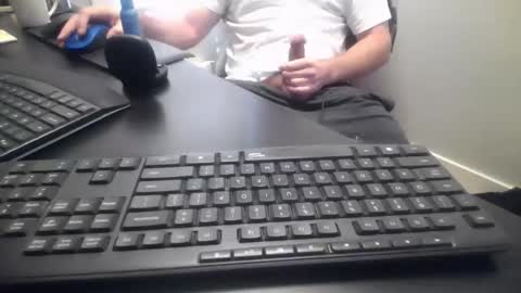 Snapshot of hoverday chatting on 01.17.26 hoverday online show from 01.17.26