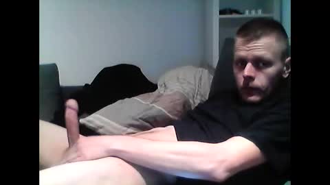 Snapshot of hubikush22 chatting on 12.12.24 hubikush22 online show from 12.12.24
